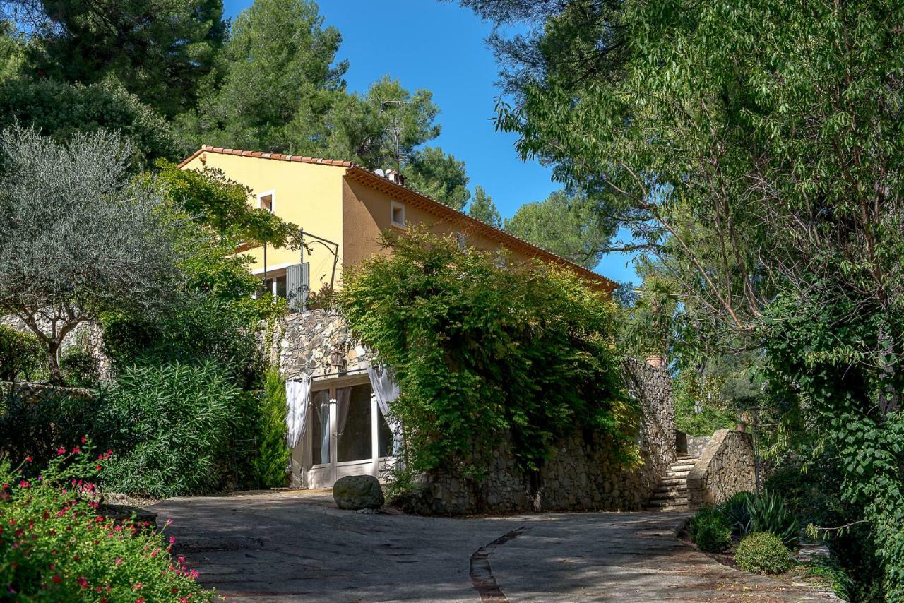 Bed and Breakfast Domaine Jobert Aubagne Exterior foto