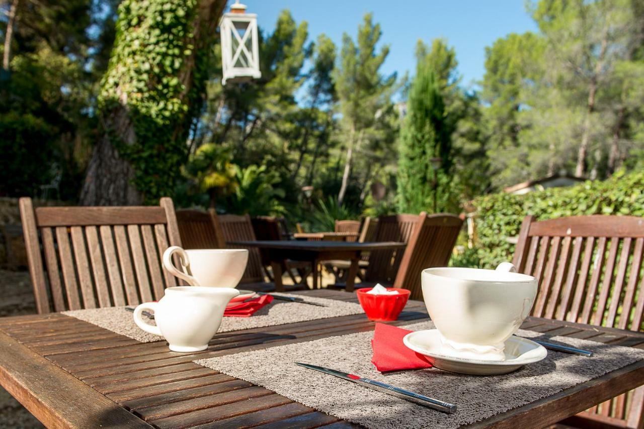 Bed and Breakfast Domaine Jobert Aubagne Exterior foto