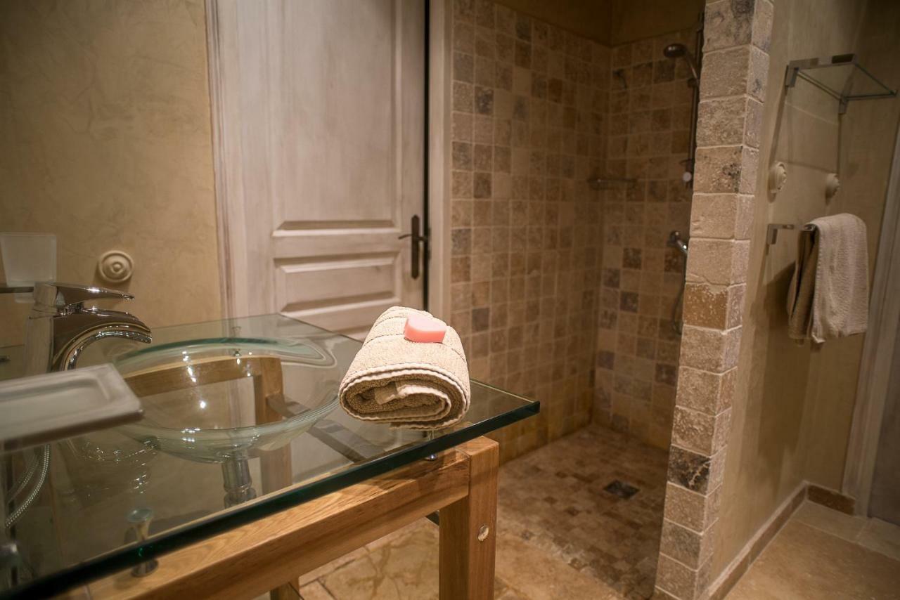 Bed and Breakfast Domaine Jobert Aubagne Exterior foto